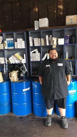 Sabastian Ramirez, manager of Texas Express Lube & Auto, in the repair shop.
Photo by Arielle Raveney | Lifestyle Reporter