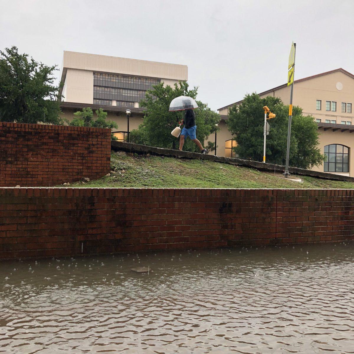 A flash flood hits San Marcos and campus.Photo by Geoff Sloan | News Reporter