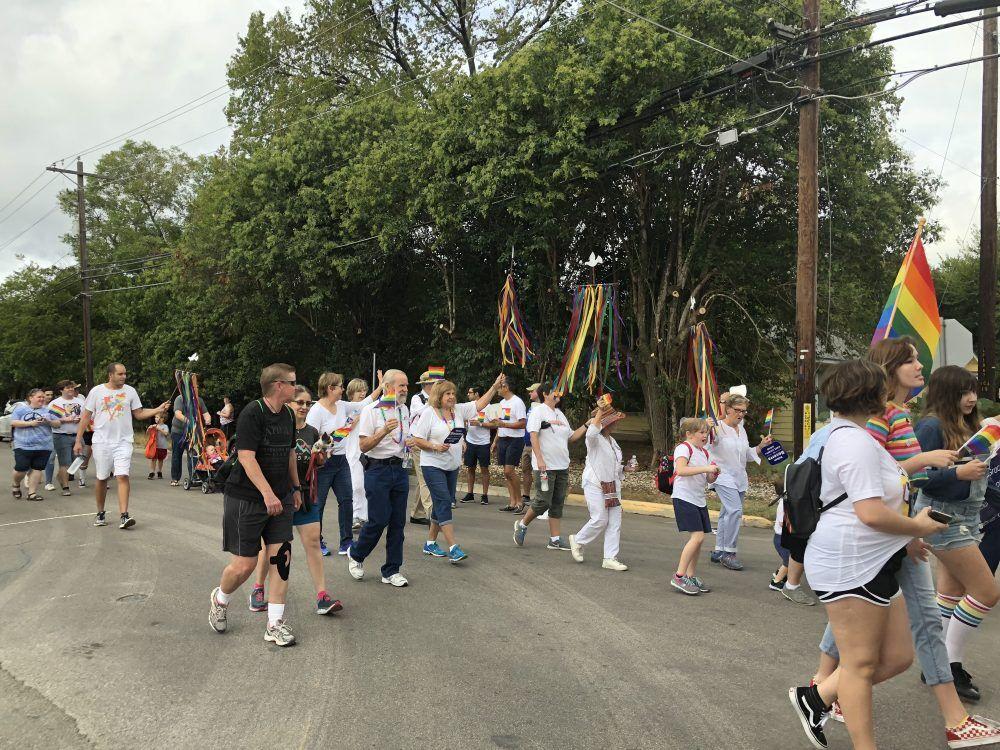 
Colourfully dressed parade participants leave Dunbar Park and head towards the San Marcos City Park.


Photo By May Olvera
