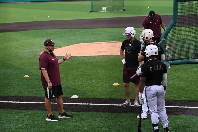 Texas State Head Coach Steven Trout instructs players during practice, Monday, Oct. 19, 2020, at the Bobcat Ballpark.