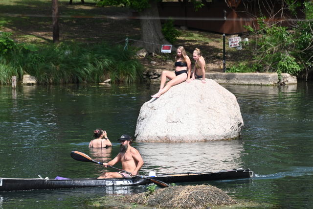 People+sit%2C+swim+and+canoe%2C+Tuesday%2C+May+4%2C+2021%2C+at+Rio+Vista+park.