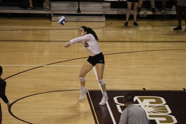 Texas State junior outside hitter Caitlan Buettner (10) returns against the University of Alabama, Friday, Sept. 10, 2021, at Strahan Arena. The Bobcats won 3-1 against the University of Alabama.