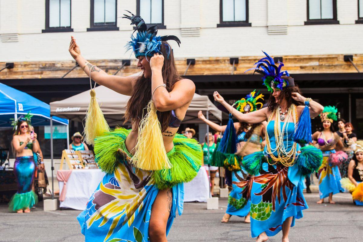 Hula+halau+Kaeepa+Hawaiian+dancer+Noenoe+Dyer+performs+on+the+street+during+The+Mermaid+Capital+of+Texas+Fest%2C+Saturday%2C+Sept.+24%2C+2022%2C+in+Downtown+San+Marcos.