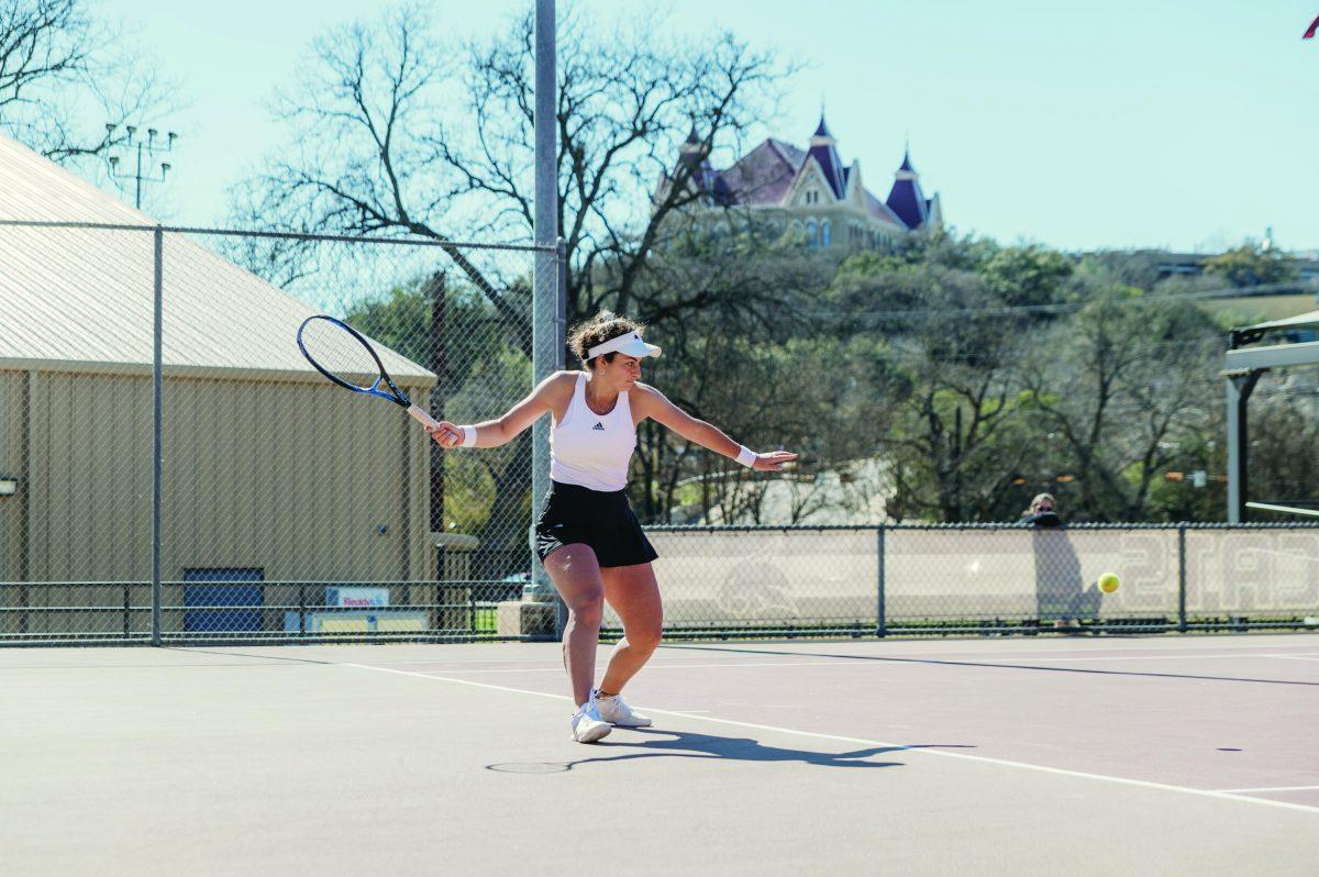 Senior+Kate+Malazonia+hits+the+ball+in+a+match+against+University+of+Texas+Rio+Grande+Valley%2C+Feb.+18%2C+2023%2C+at+Bobcat+Tennis+Complex.