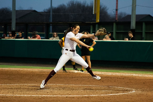 Texas State junior right-hand pitcher Presley Glende (21) throws the ball during the game against Kennesaw State Friday, Feb. 9, 2024, at Bobcat Softball Stadium.