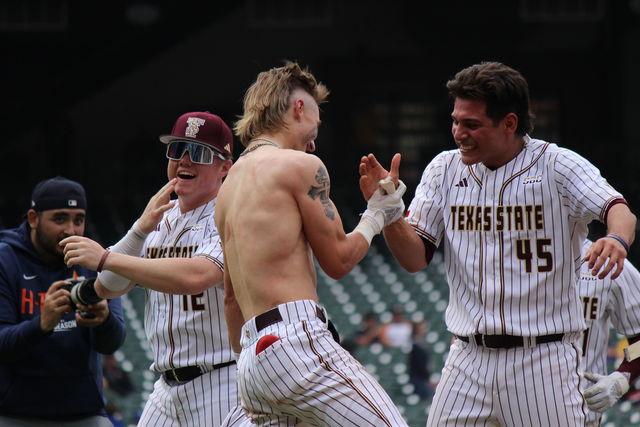 %28Photo+Gallery%29+Texas+State+finishes+2-1+in+Astros+College+Classic