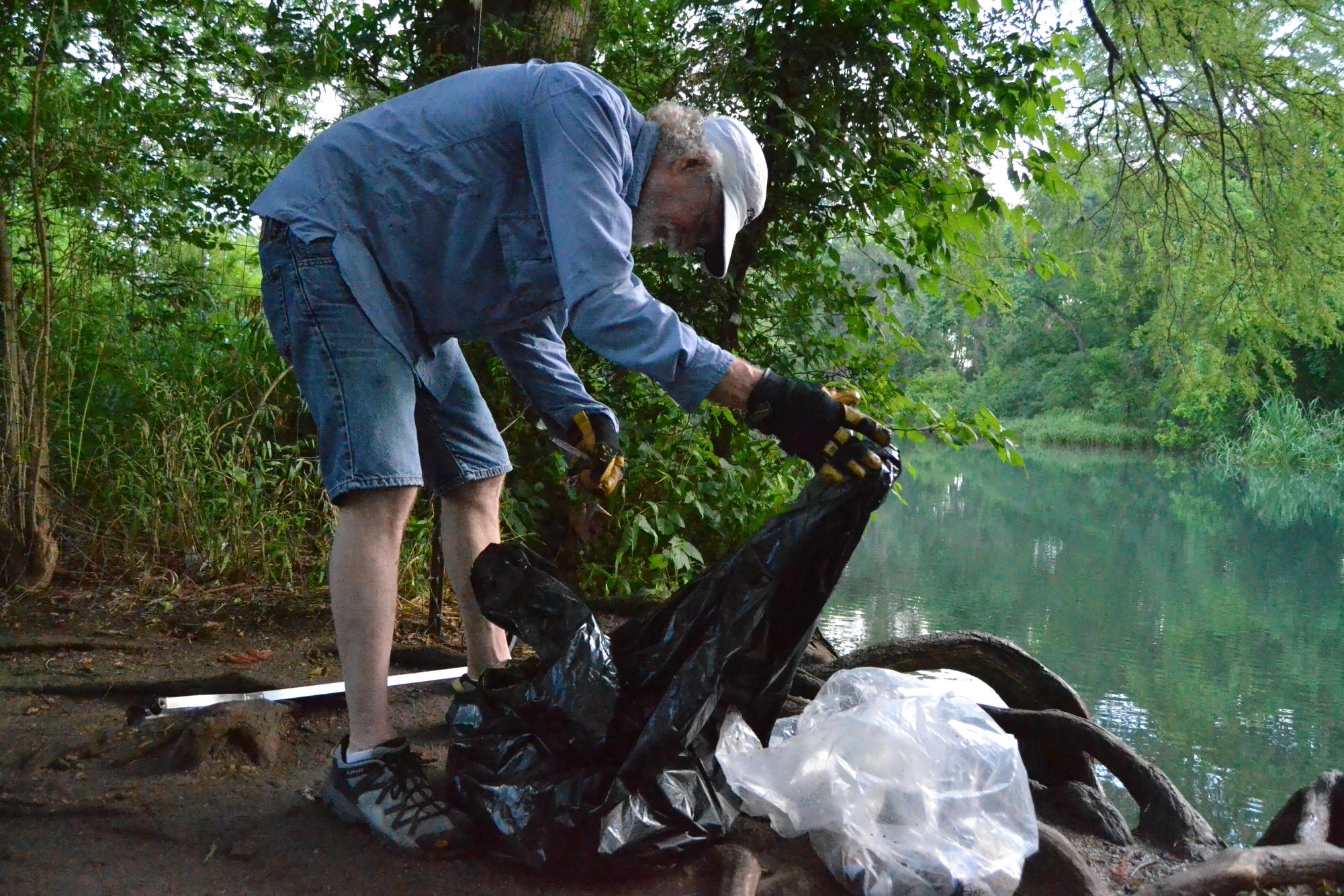 Clean up your own mess: group picks up trash left in San Marcos River