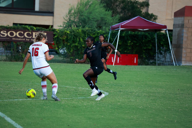 Texas State sparks win streak as Soumare nets two against Cardinals