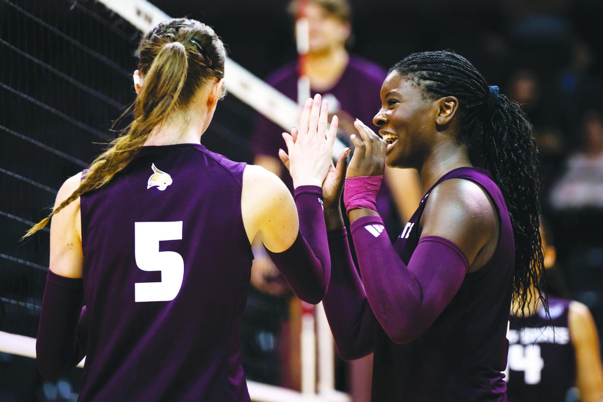 Volleyball Star Nina Moorer Triumphs Over Injury Ahead of Texas State