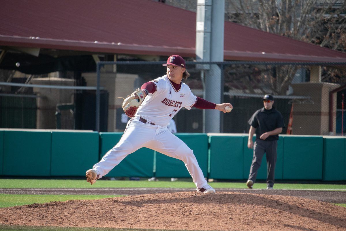 Texas State sophomore pitcher Alex Valentinl (7) throws a pitch against Binghamton, Saturday, Feb. 15, 2025 at Bobcat Ballpark. Bobcats defeated Binghamton 8-7.