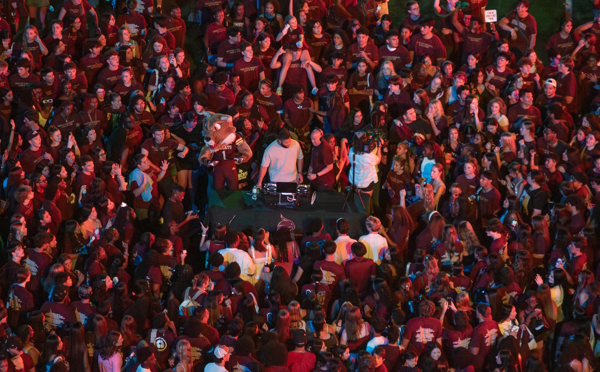 Photo Gallery - TXST Welcome Week