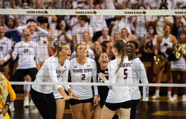Navigation to Story: ‘Cats win ninth straight, move onto SBC Tournament semifinals
