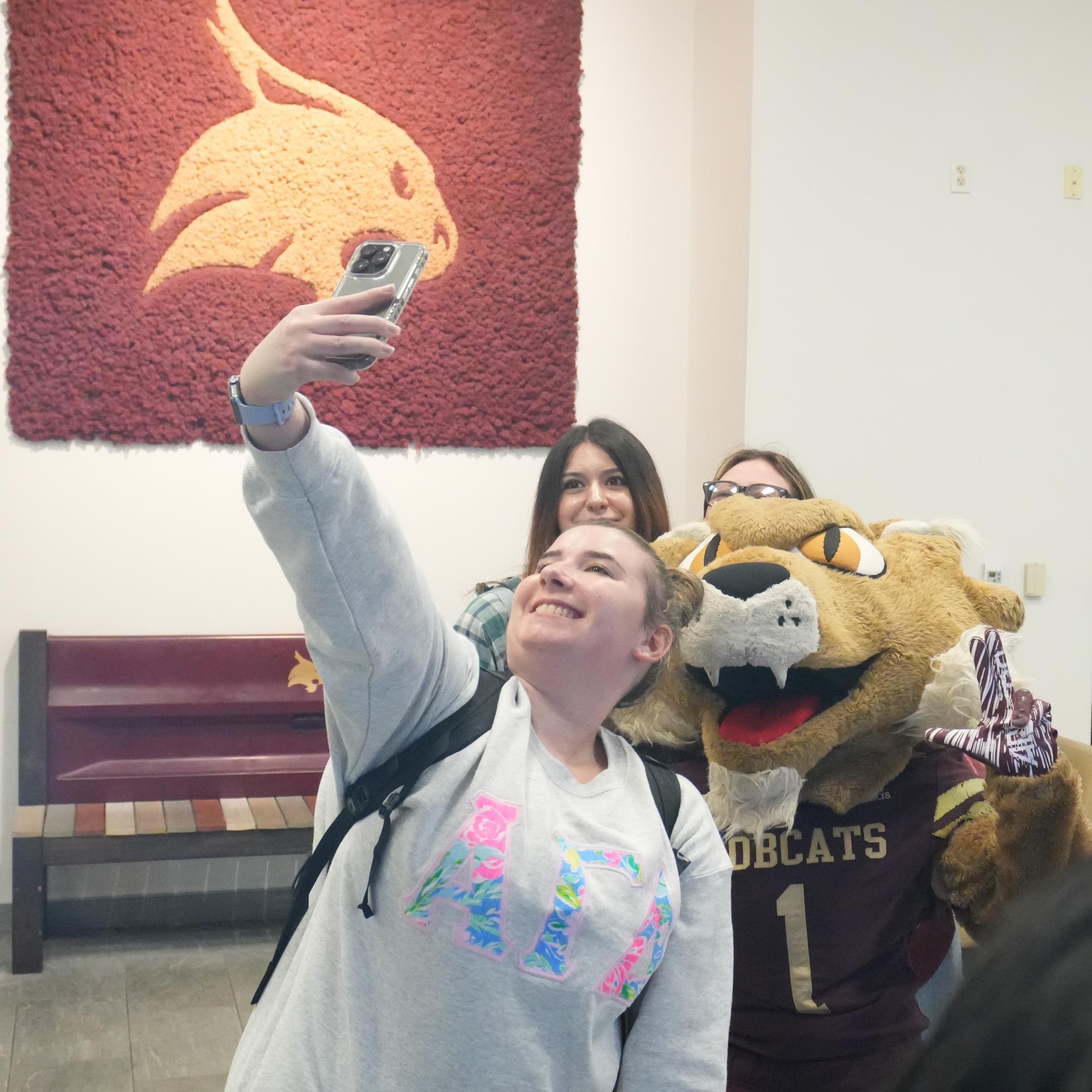 Star Snaps 1/18 - 1/25