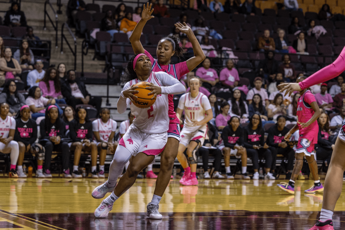 Texas State sophomore guard KP Parr (2) looks for a layup against Georgia Southern, Wednesday, Feb. 4, 2026 at Strahan Arena. The Eagles beat the Bobcats 61-57.