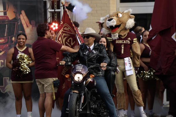 Navigation to Story: ‘Cats floating west: TXST officially joins Pac-12 Conference